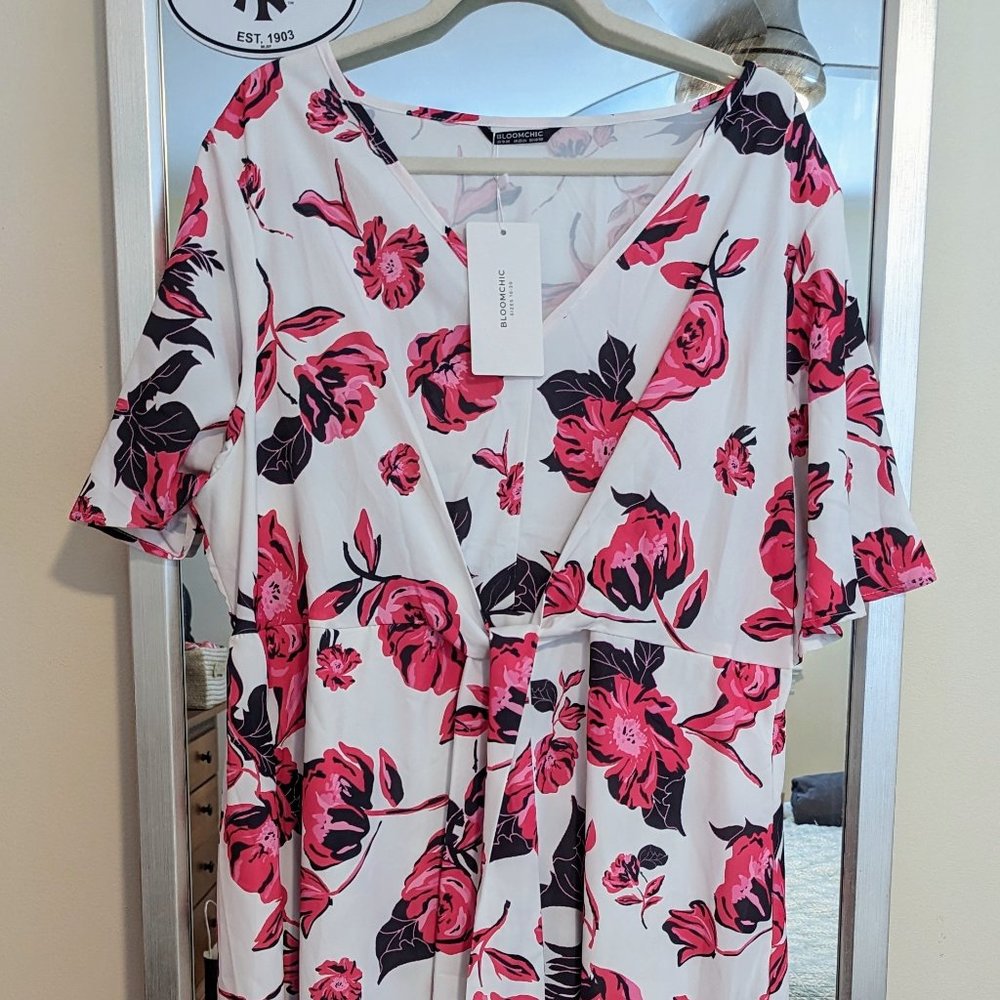BLOOMCHIC Floral Print Flutter Sleeve Knot Front Dress 2X 18-20 Red-Violet